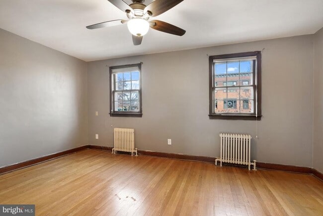 Building Photo - 1403 K St SE