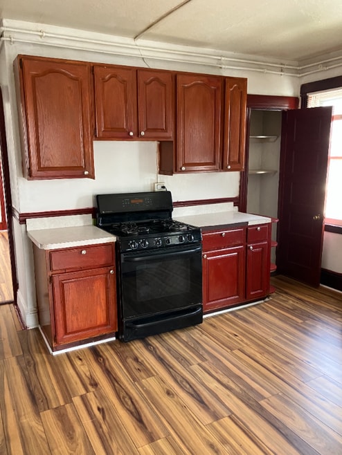 Building Photo - 109 Barker St