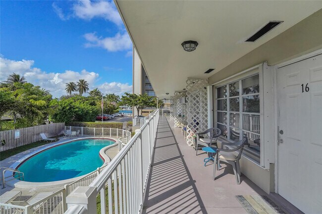Building Photo - 2501 N Ocean Blvd