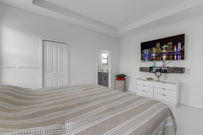 Building Photo - 32206 SW 196th Ave