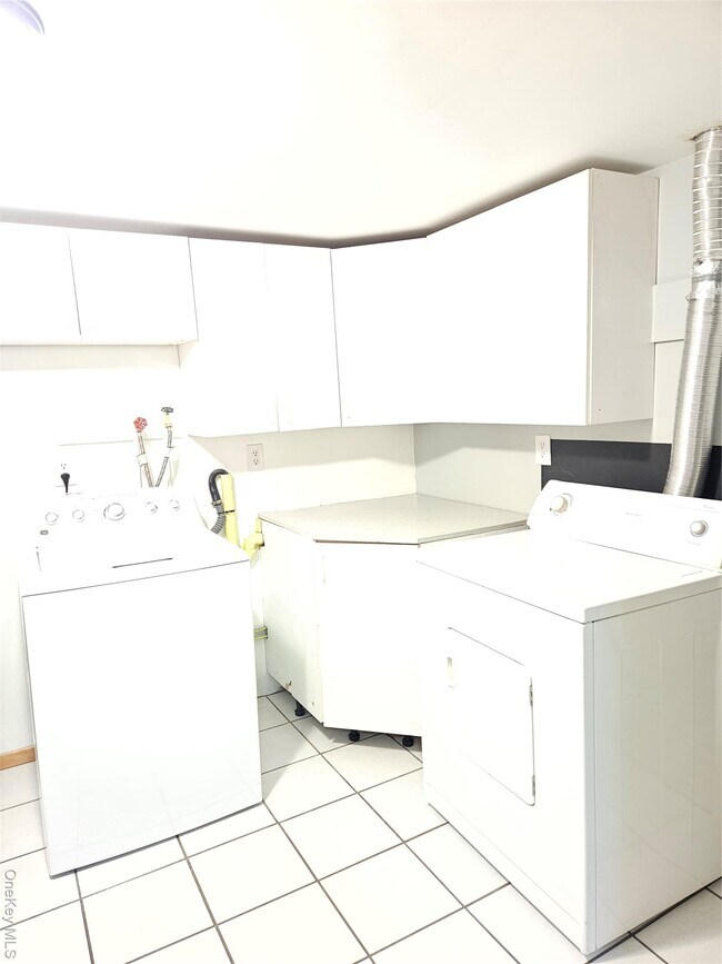 Building Photo - 36 Harrison Pl