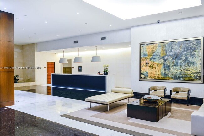 Building Photo - 200 Biscayne Blvd Way