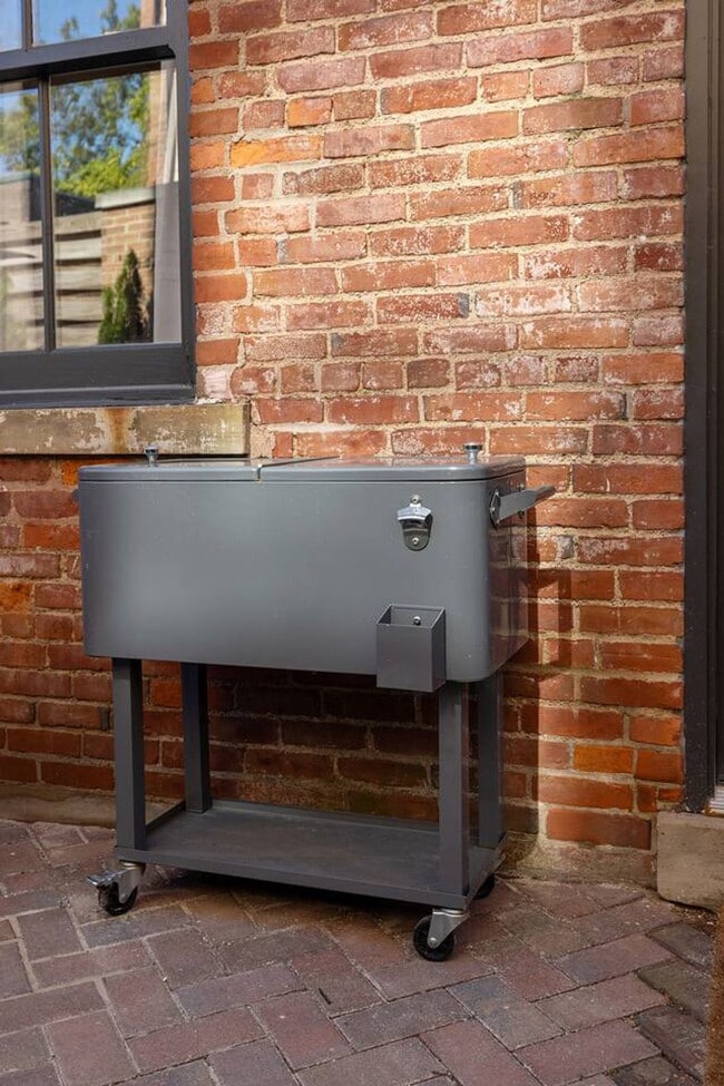 Building Photo - 1326 Broadway-SI ID1324946P