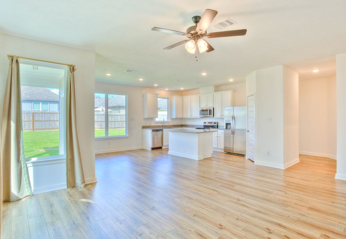 Building Photo - 2206 Hall of Fame Ct