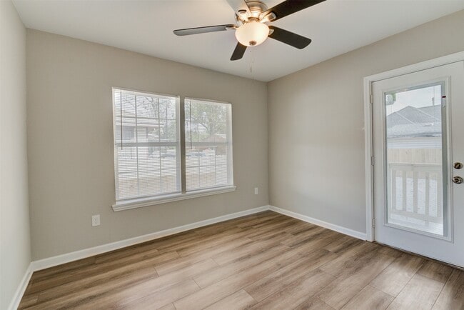 Building Photo - 2214 McKee St