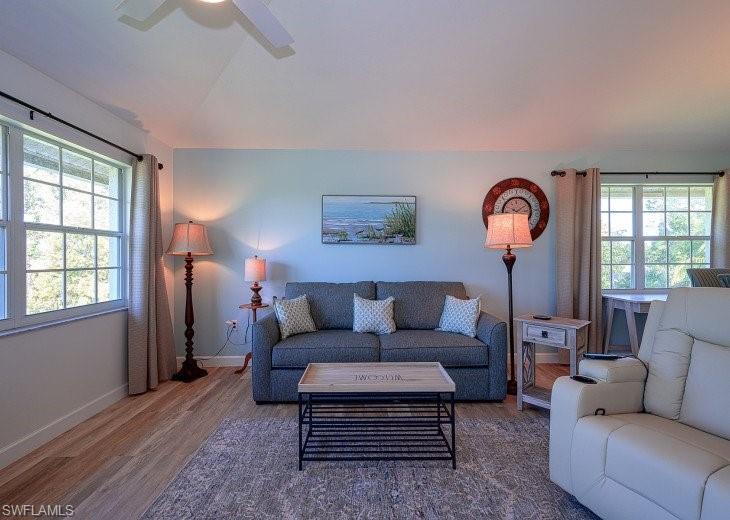 Building Photo - 441 Quail Forest Blvd