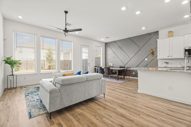 Building Photo - 4103 Balboa Dr