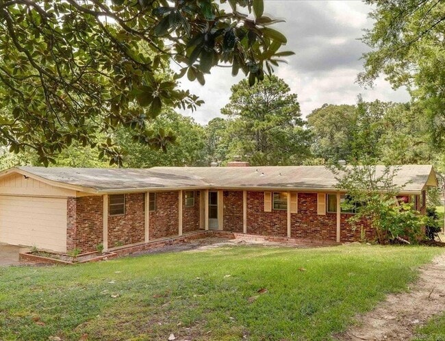Building Photo - 202 Little John Trail
