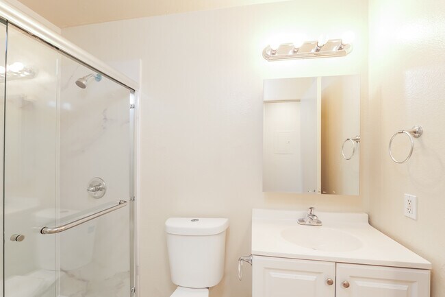 Building Photo - 233 Florida St