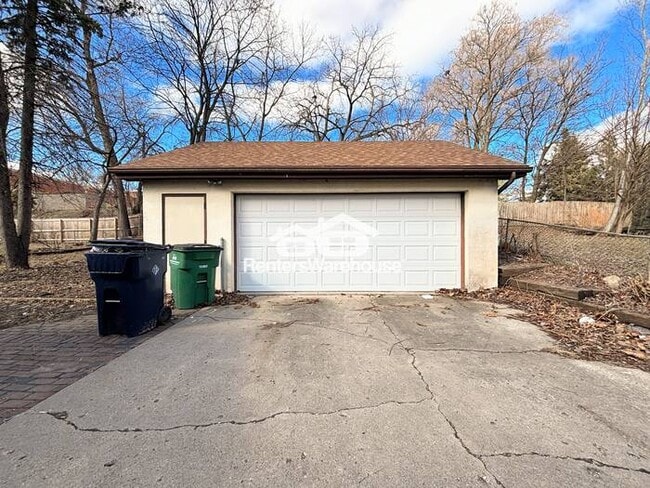 Building Photo - Beautiful 4 Bedroom House for Rent