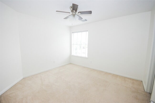 Building Photo - 310 Watercrest Harbor Ln