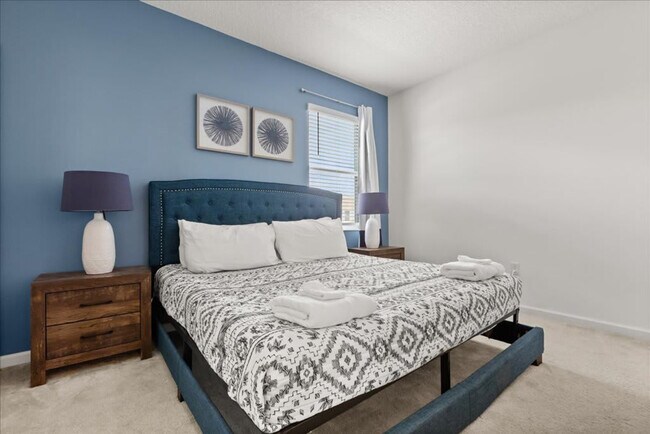 Building Photo - 4486 Monado Dr