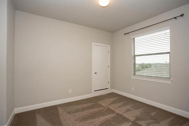Building Photo - 3809 Vinalopo Dr