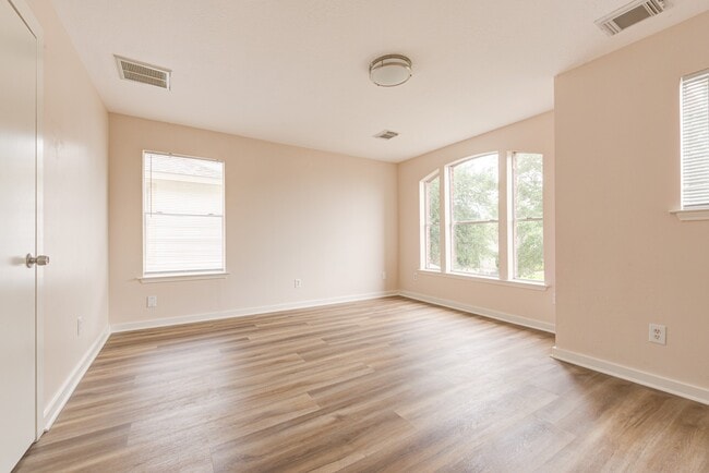 Building Photo - 7322 Parkland Manor Dr