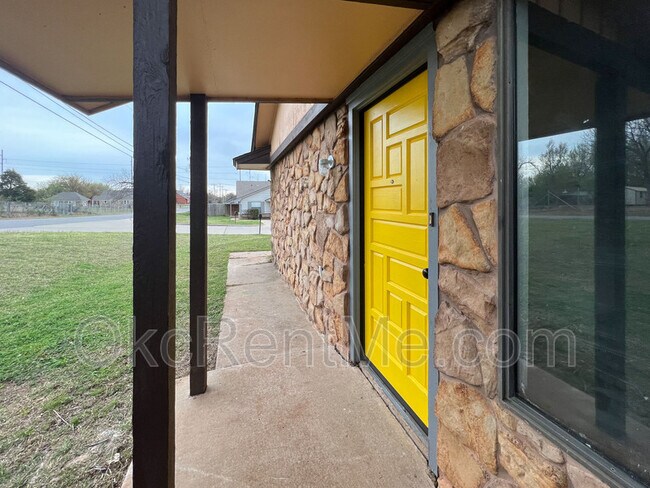 Building Photo - 6801 Chisholm Ct