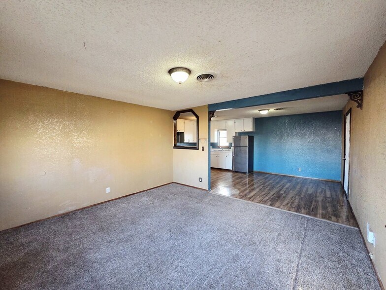 Building Photo - 1503 College Ave