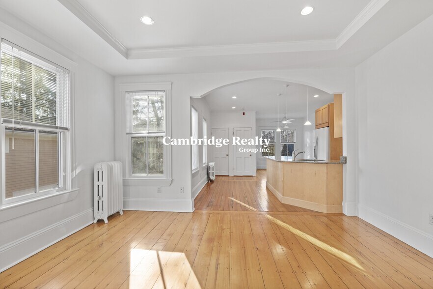 Building Photo - 30 Healey St