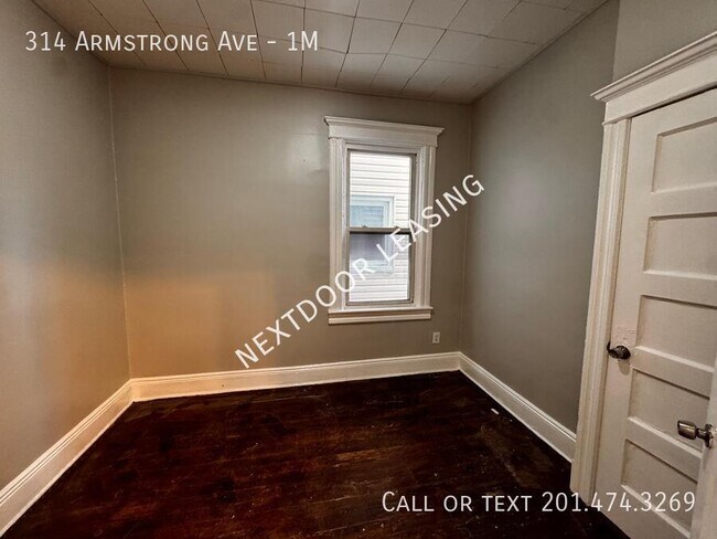 Building Photo - 314 Armstrong Ave