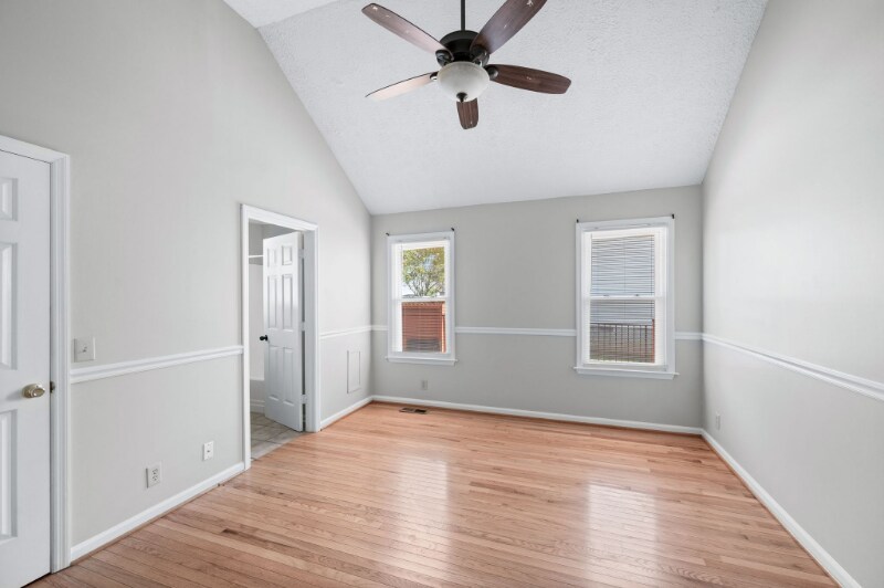 Building Photo - 3600 Burwick Pl