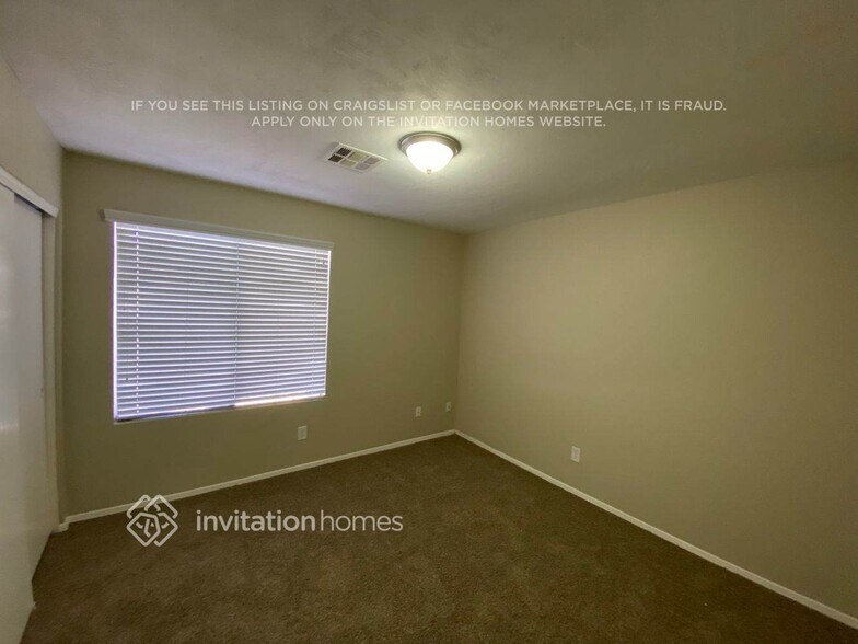 Building Photo - 6526 N 69th Dr