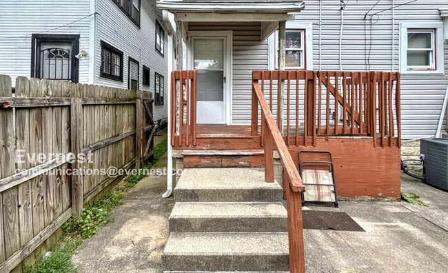 Building Photo - 661 S Burgess Ave