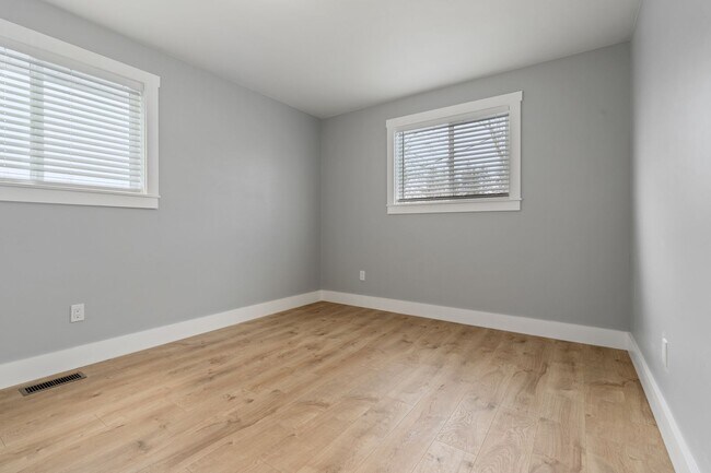 Building Photo - Stunning 5-Bedroom Home on Nearly 1 Acre – Fully Fenced w/ Treehouse | Indian Meadows | Coeur d’A...