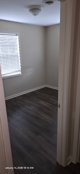 Building Photo - 625 Sunburst Dr