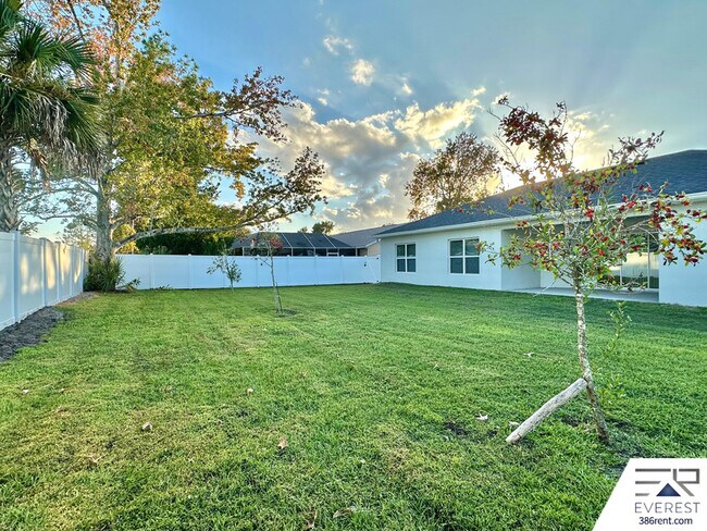 Building Photo - 17 Prestwick Ln