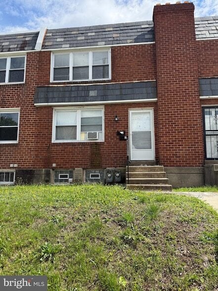 Primary Photo - 7122 Clinton Rd