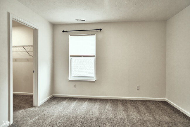 Building Photo - 681 N Crystal Dr