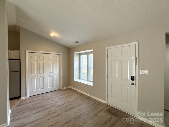 Building Photo - 2720 Von Thuringer Ct