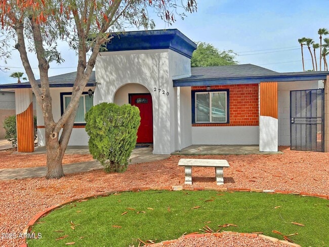 Building Photo - 2720 N 17th Pl