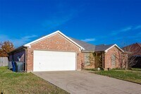 Building Photo - 412 Marybeth Dr