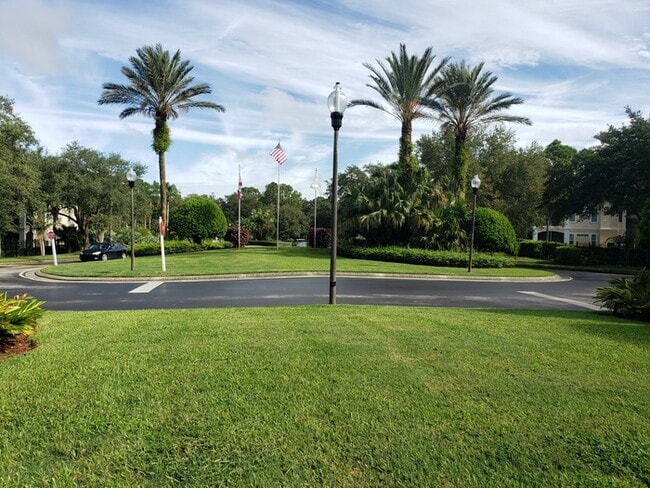 Building Photo - Great 2 Bed 1 Bath Ground floor condo in Legacy Dunes Kissimmee, FL $1599