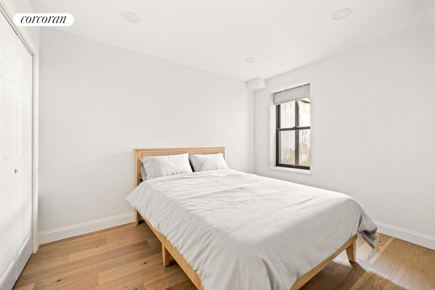 Building Photo - 843 Lafayette Ave