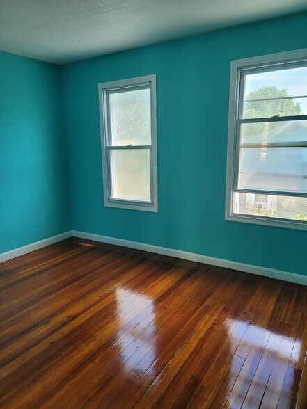 bedroom 1 - 50 Southworth St