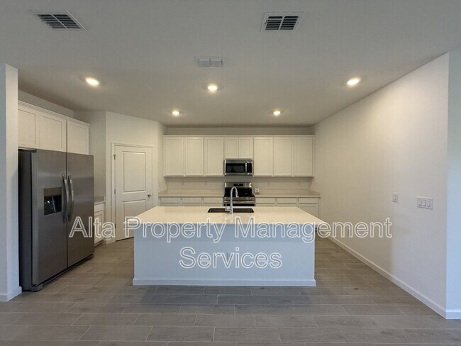 Building Photo - 8205 Horsebit Cir