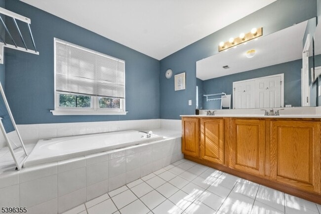 Building Photo - 72 River Birch Cir