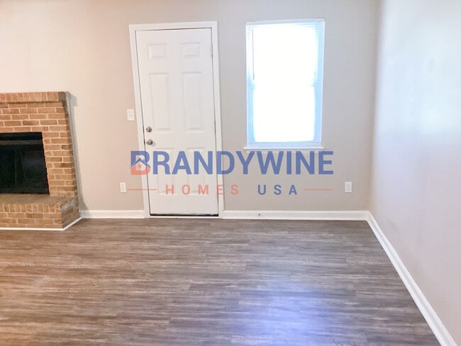 Building Photo - NO APPLICATION FEE....Apply Today!!