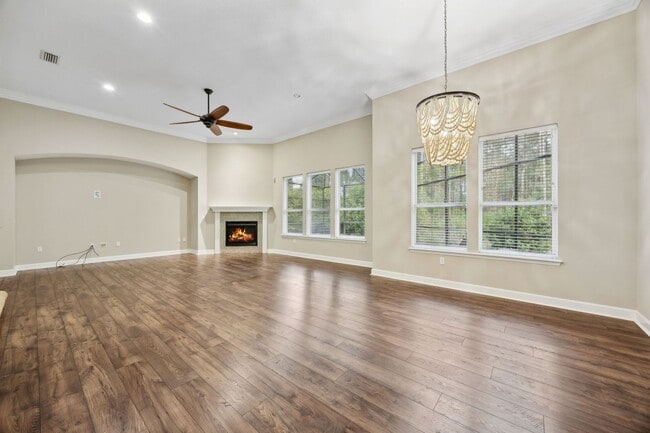 Building Photo - Luxury Living in Amelia National – Resort-...