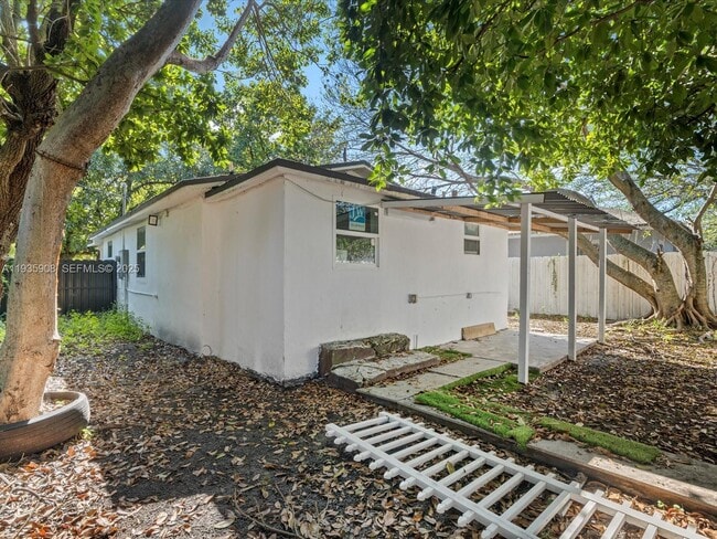 Building Photo - 1829 NW 62nd Terrace