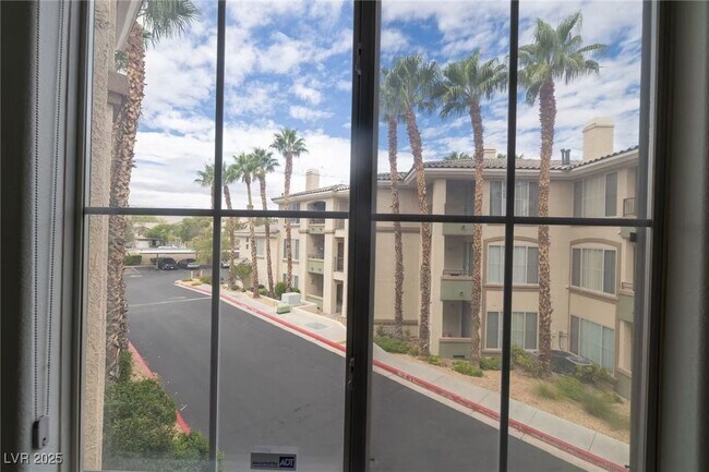 Building Photo - 7151 S Durango Dr