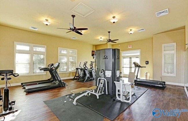 Building Photo - 105 Missouri Dr