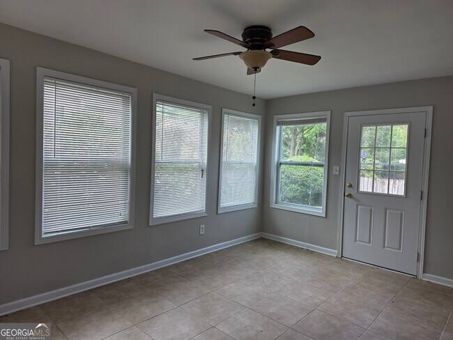 Building Photo - 4585 Brook Farms Ct