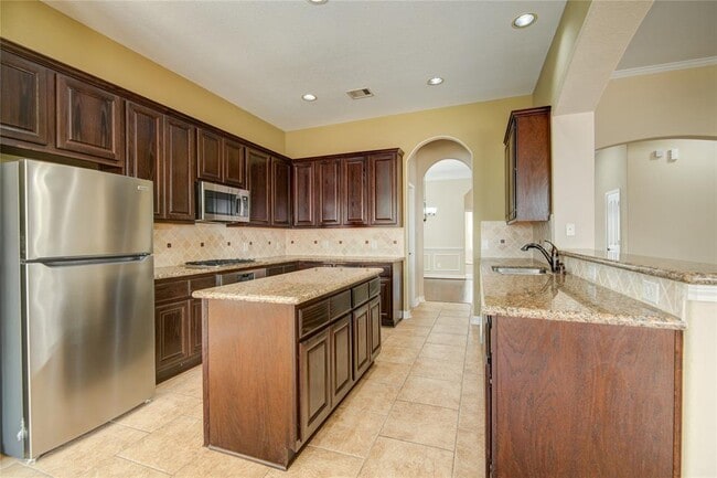 Building Photo - 25410 Lancaster Pine Dr