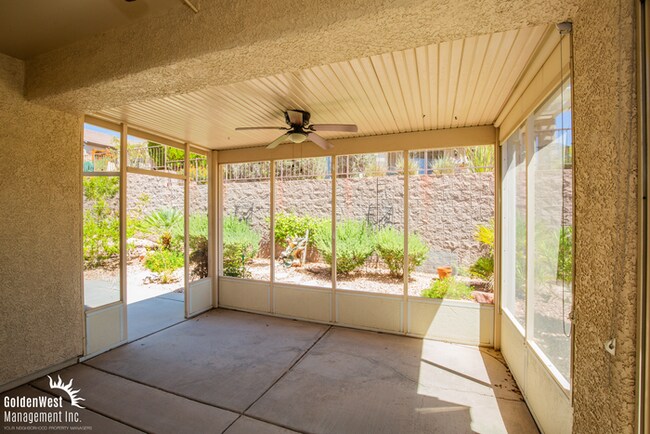 Building Photo - Charming 2Bdm 2Ba Home Located in the Desi...