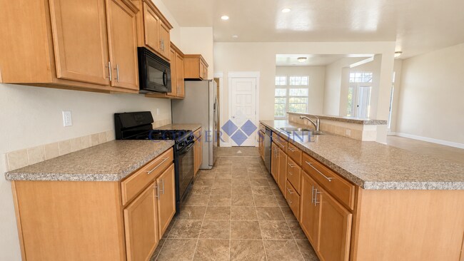 Building Photo - Immaculate Home in Pristine Meadows!