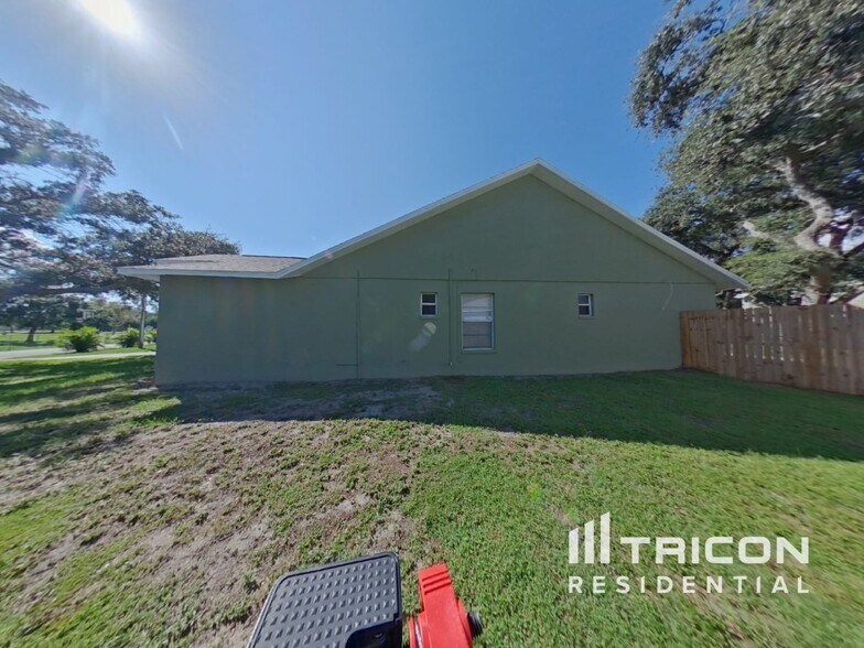 Building Photo - 3323 W Marcum St