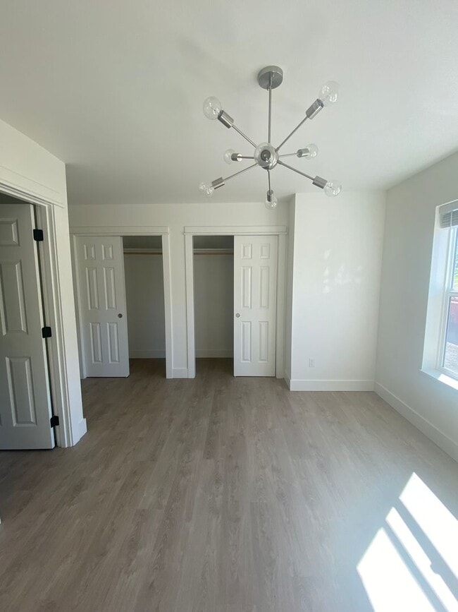 Building Photo - Newer 3 Bedroom Duplex with Gorgeous River Views!