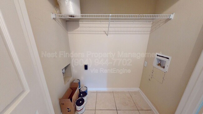 Building Photo - 10550 Baymeadows Rd